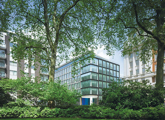 Banks lend BL £758m