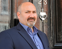 Notts agent goes it alone