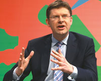 Clark calls in King’s College plans