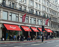 Hamleys comes out to play in US