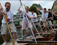 Stars make a splash on the Cam