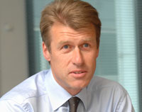 Akers tops Noel with £2.6m final payday