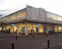 Peer buys Harlow parade