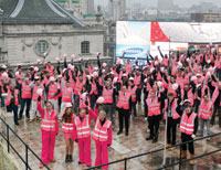 Builders go pink for breast cancer campaign