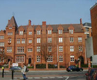 Liz Earle in at Colet Court