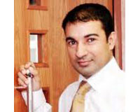 Police hunt disgraced former property tycoon