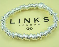 Links connects to Regent Street