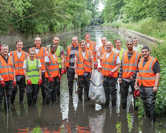 Hammerson-River-Brent-clean-up_570