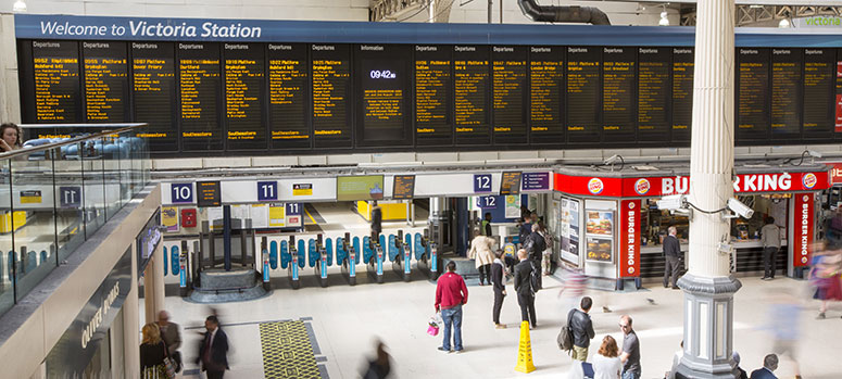 London-Victoria-Station-interior
