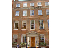 Blackstone puts W1 office on market