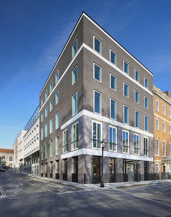 8 James's Square SW1