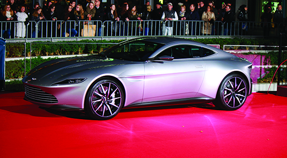 der neue Aston Martin DB10 - Deutschlandpremiere des neuen James Bond 007 Spielfilms Spectre, Sony Center, Potsdamer Platz, 28