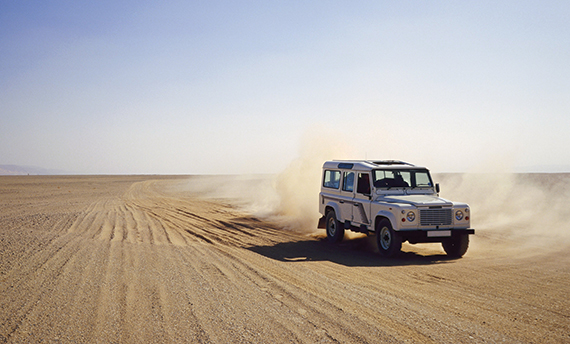 land-rover-570px