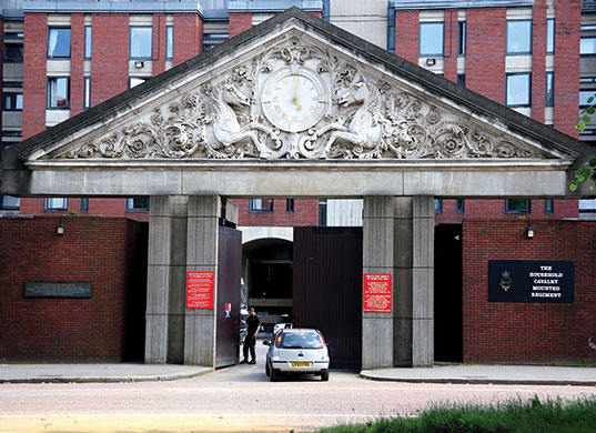 MoD: No Hyde Park Barracks deal until 2020