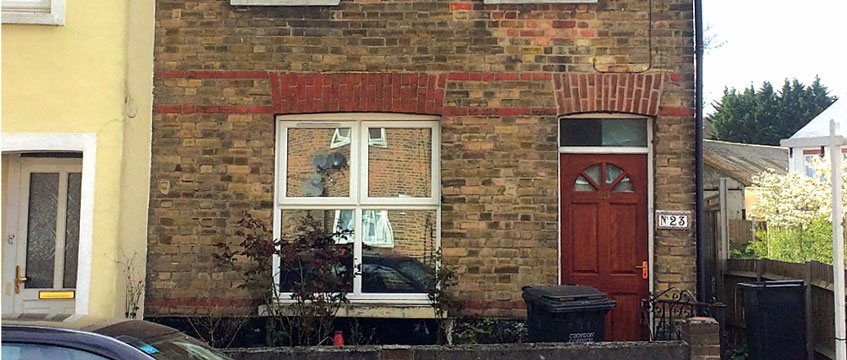 Croydon flat May sale