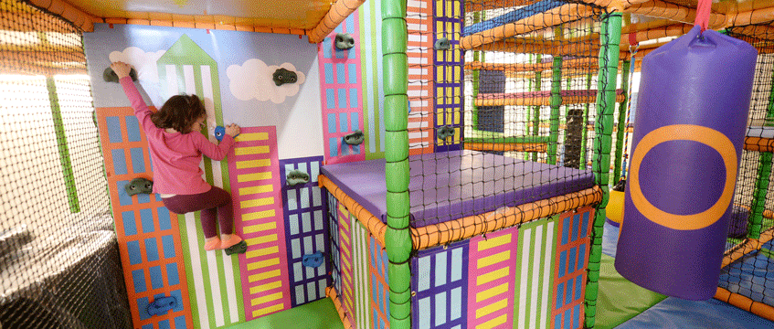 Rock-Up-climbing-wall