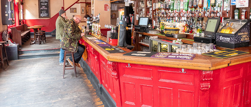 Pubs adapt to changing UK drinking habits