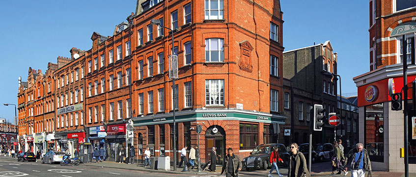 Investors shop for retail deals at Allsop’s commercial auction