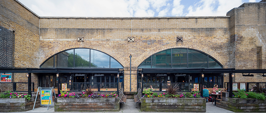 TfL unveils 10-strong shortlist for first retail competition