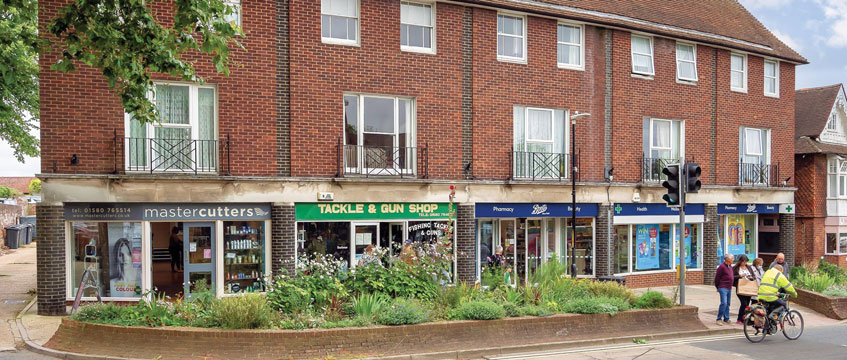 Retail steals the limelight in Allsop’s biggest auction since 2018