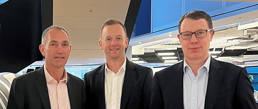 Investec hires former banking execs for syndication debut