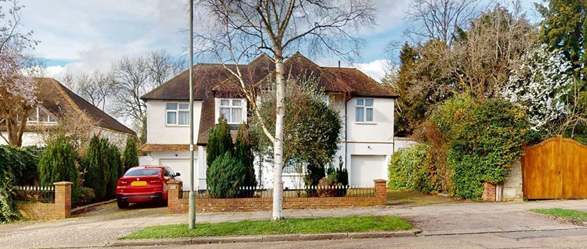 Allsop raises £238m at auctions in first quarter